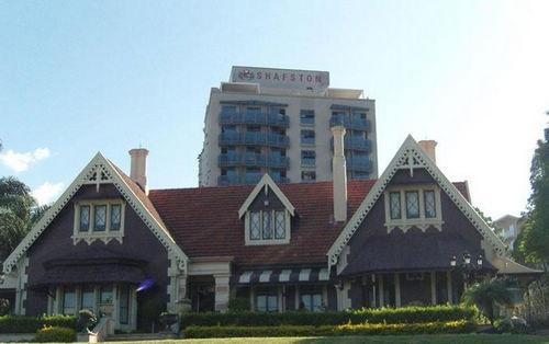 澳大利亚沙夫斯顿国际学院logo图片