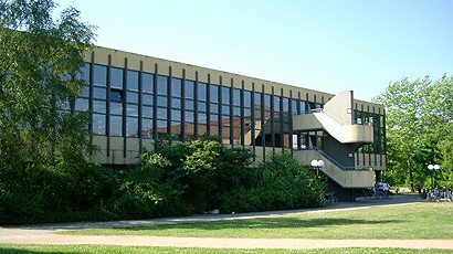 吕贝克大学logo图片