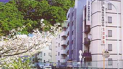 西东京日本语学校logo图片