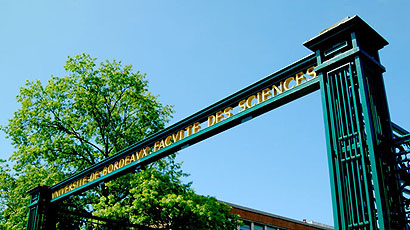 波尔多第一大学logo图片